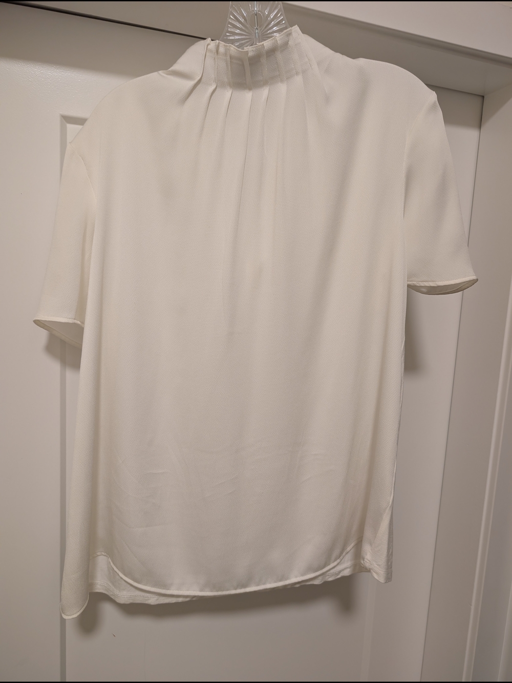 Ted Baker London Cream Pleated Mock Neck Short Sleeve Blouse